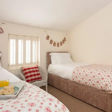 Feriehus Rose Cottage,